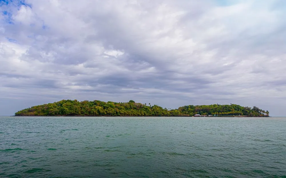 Îles du Salut vues de la mer